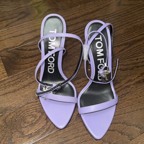 Tom Ford lock stiletto - Picture 7 of 9